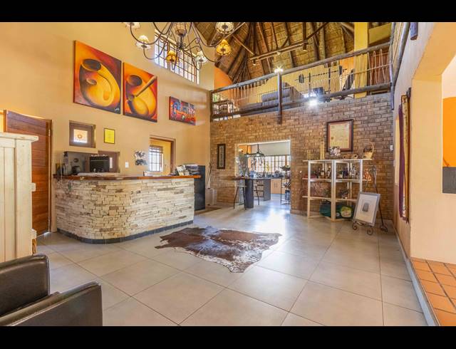 8 BEDROOM BED & BREAKFAST FOR SALE IN MOOILANDE